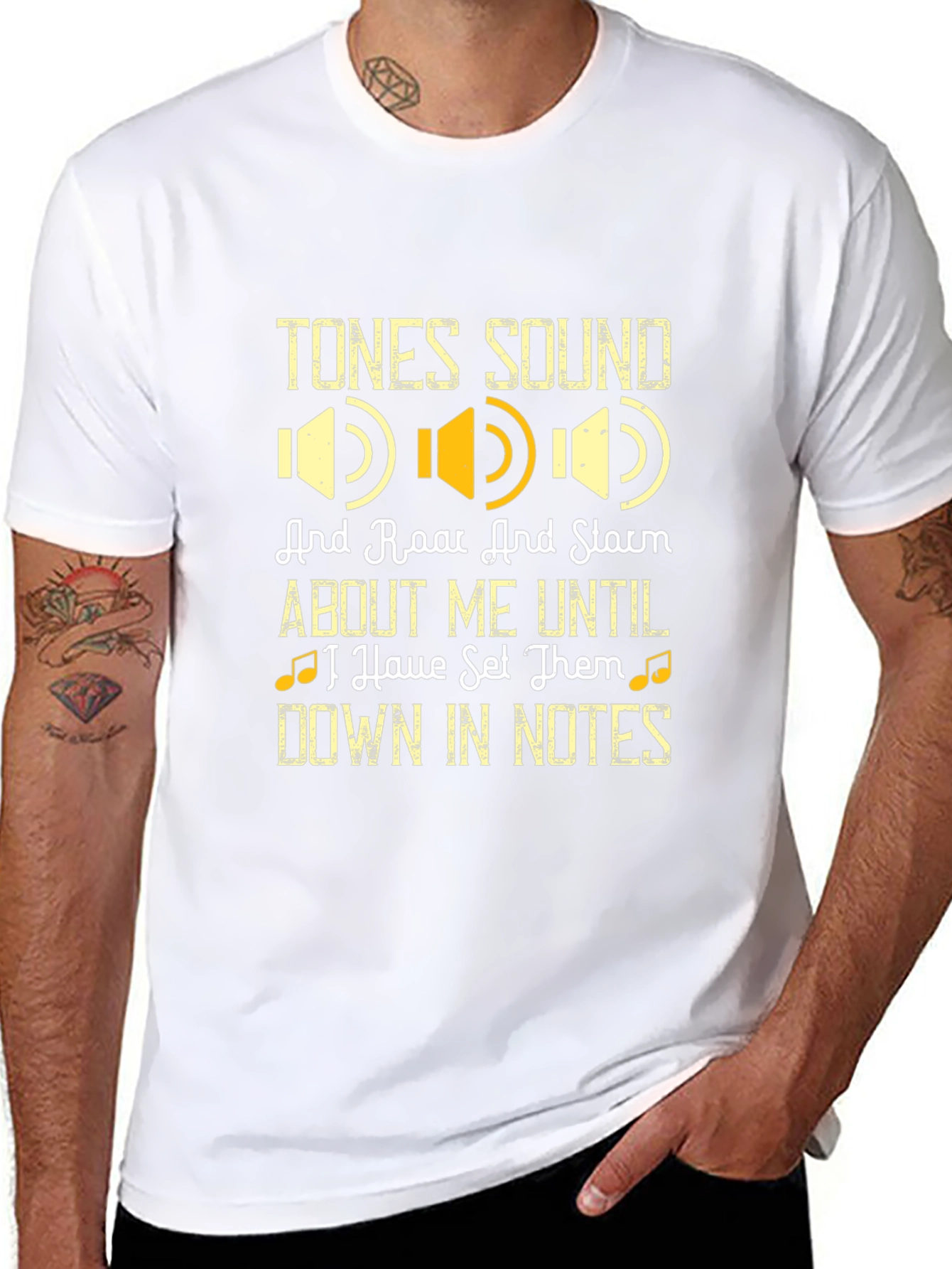 Camiseta Negra con Diseño de Música