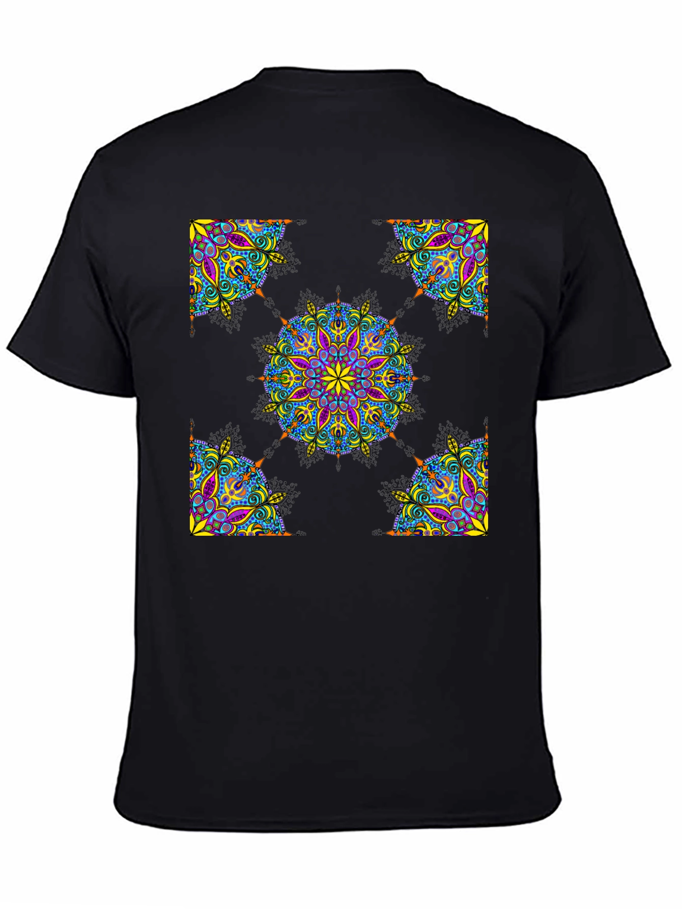 Camiseta Negra Mandala Abstracta