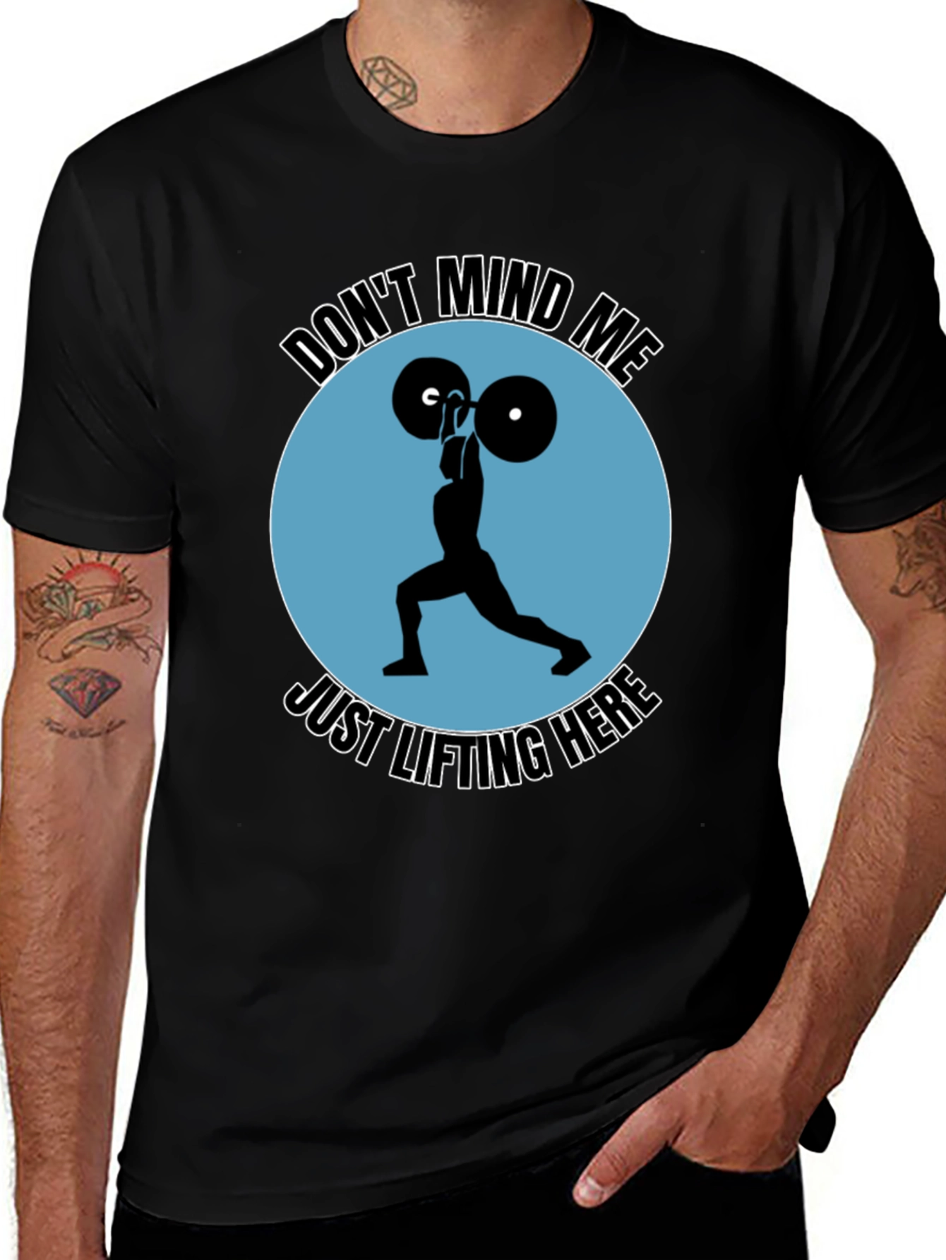 Camiseta Negra Deportiva: Levantamiento de Pesas