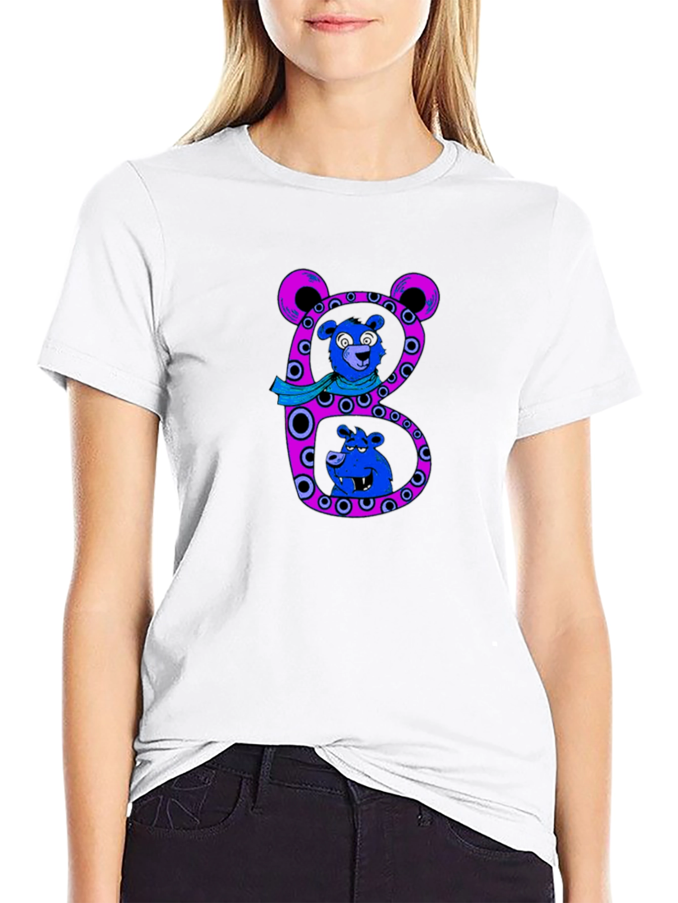Camiseta Negra con Diseño de Oso Letra B