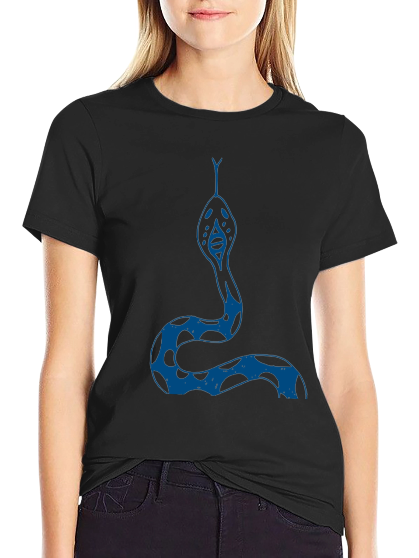 Camiseta Negra con Diseño de Serpiente Azul