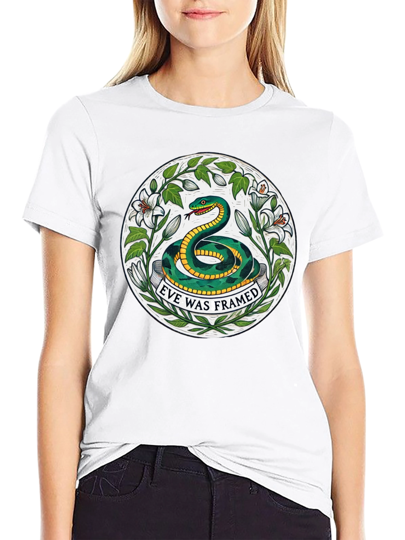 Camiseta Negra con Diseño de Serpiente Eve Was Framed