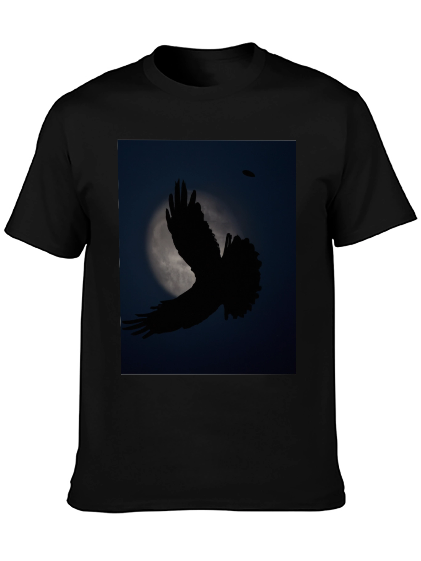 Camiseta Negra con Diseño de Ave Nocturna