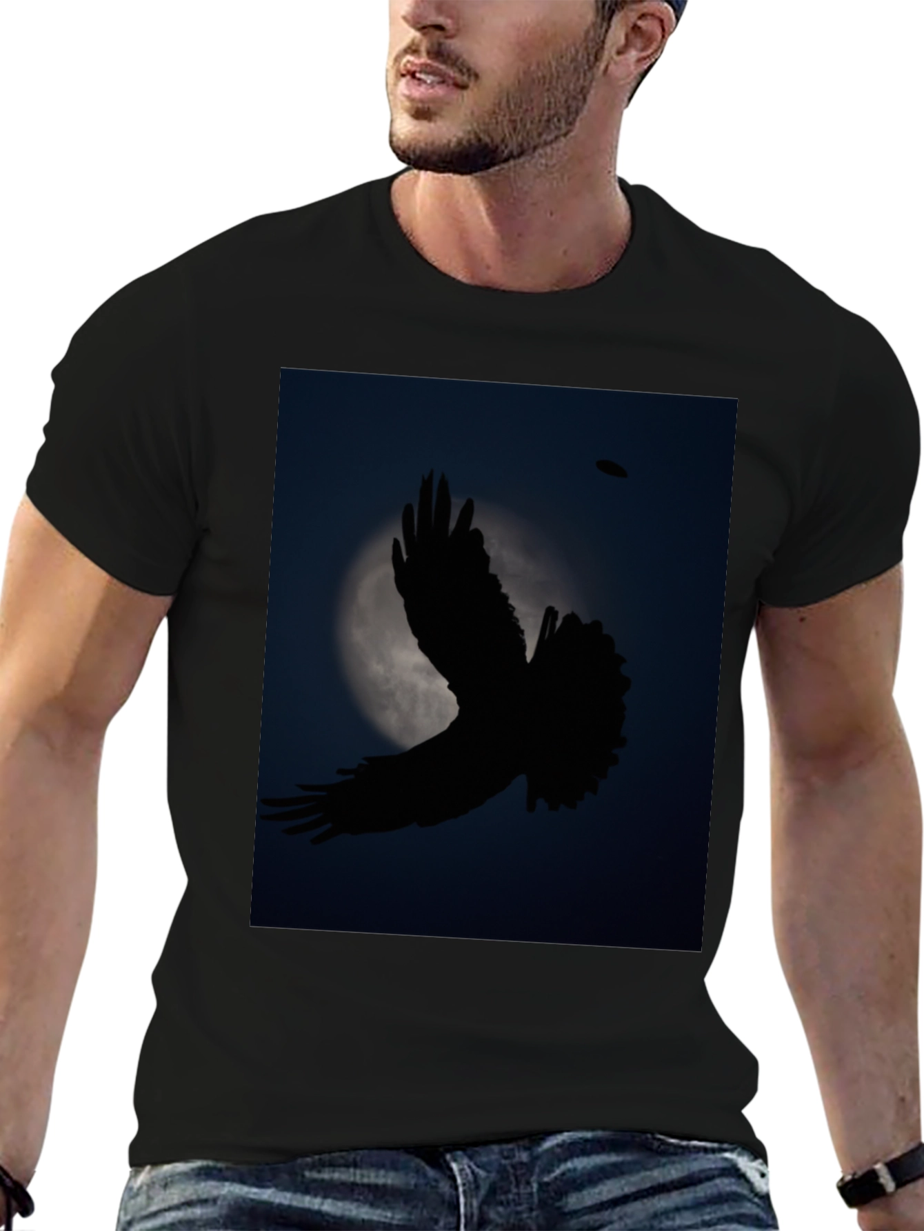 Camiseta Negra con Diseño de Ave Nocturna