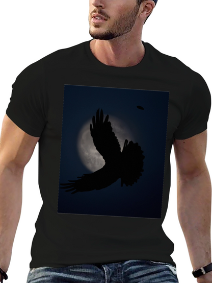 Camiseta Negra con Diseño de Ave Nocturna