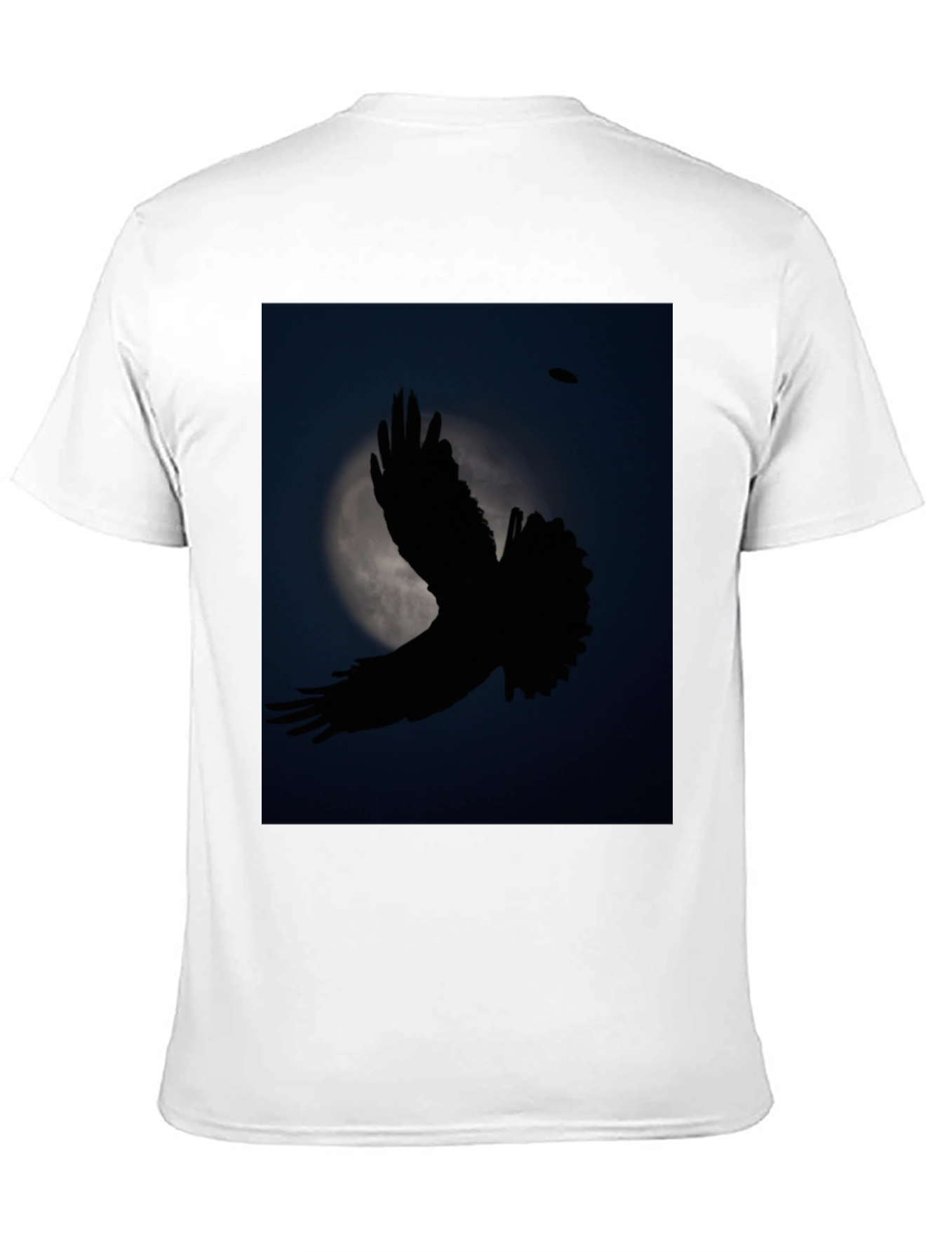 Camiseta Negra con Diseño de Ave Nocturna