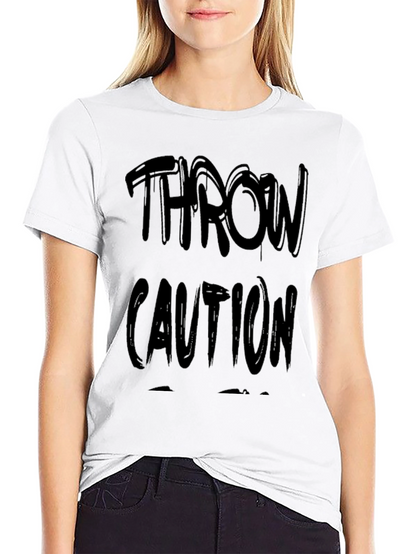 Camiseta Negra Throw Caution Casual