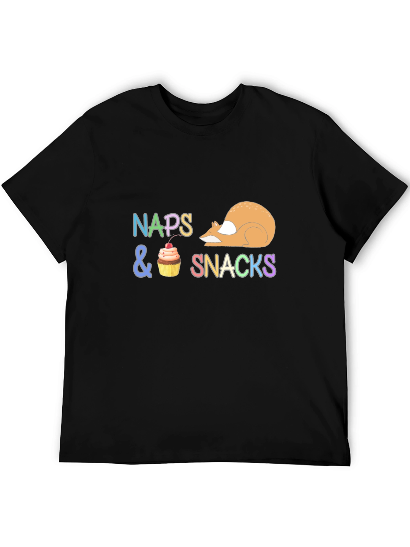 Camiseta Negra con Diseño Divertido Naps & Snacks