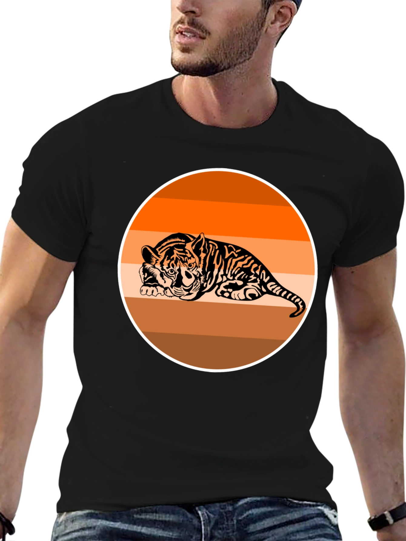 Camiseta Negra con Tigre Abstracto Naranja