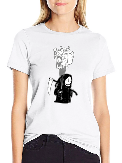 Camiseta negra con ilustración de la Parca y espíritus