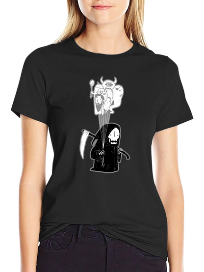 Camiseta negra con ilustración de la Parca y espíritus