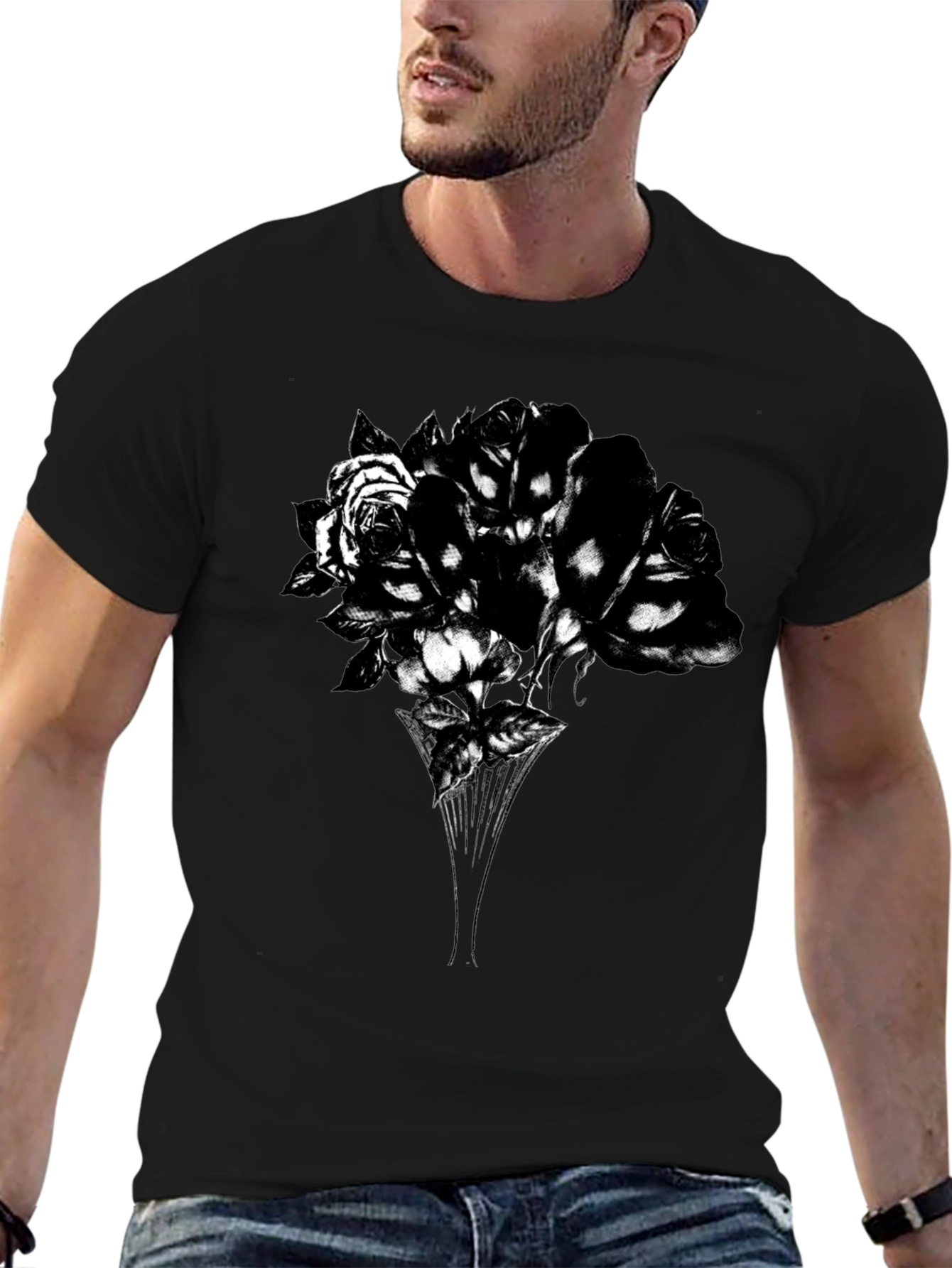 Camiseta Negra con Diseño Floral Abstracto