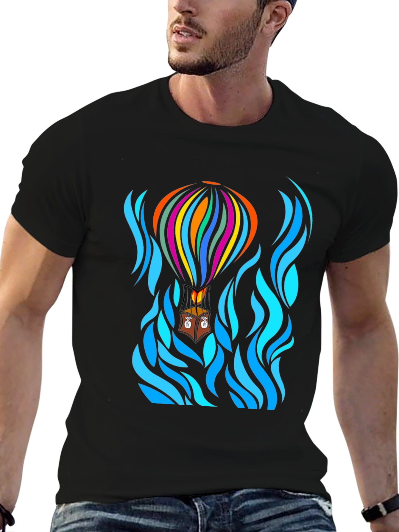 Camiseta Negra con Diseño de Globo Aerostático Abstracto