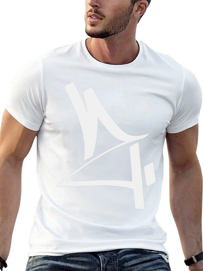Camiseta Negra con Diseño Gráfico Moderno en Blanco