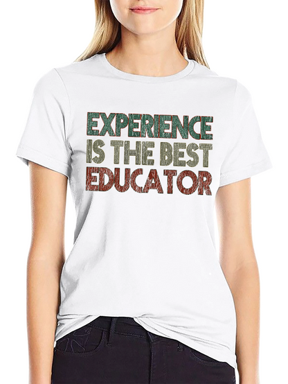 Camiseta Negra: La Experiencia el Mejor Educador