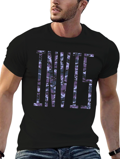 Camiseta Negra Estampada Camuflaje INVII5