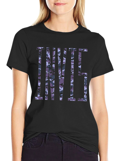 Camiseta Negra Estampada Camuflaje INVII5