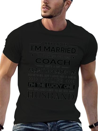 Camiseta Negra: Casado con una Entrenadora Asombrosa