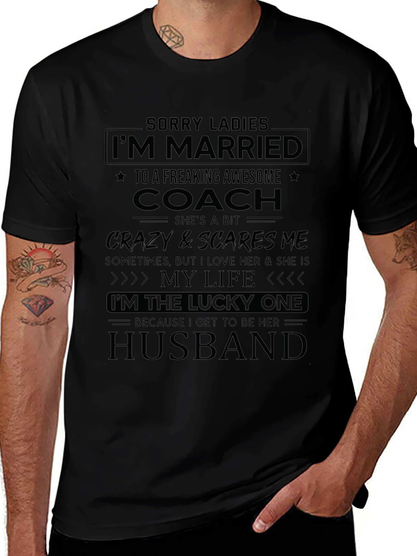 Camiseta Negra: Casado con una Entrenadora Asombrosa