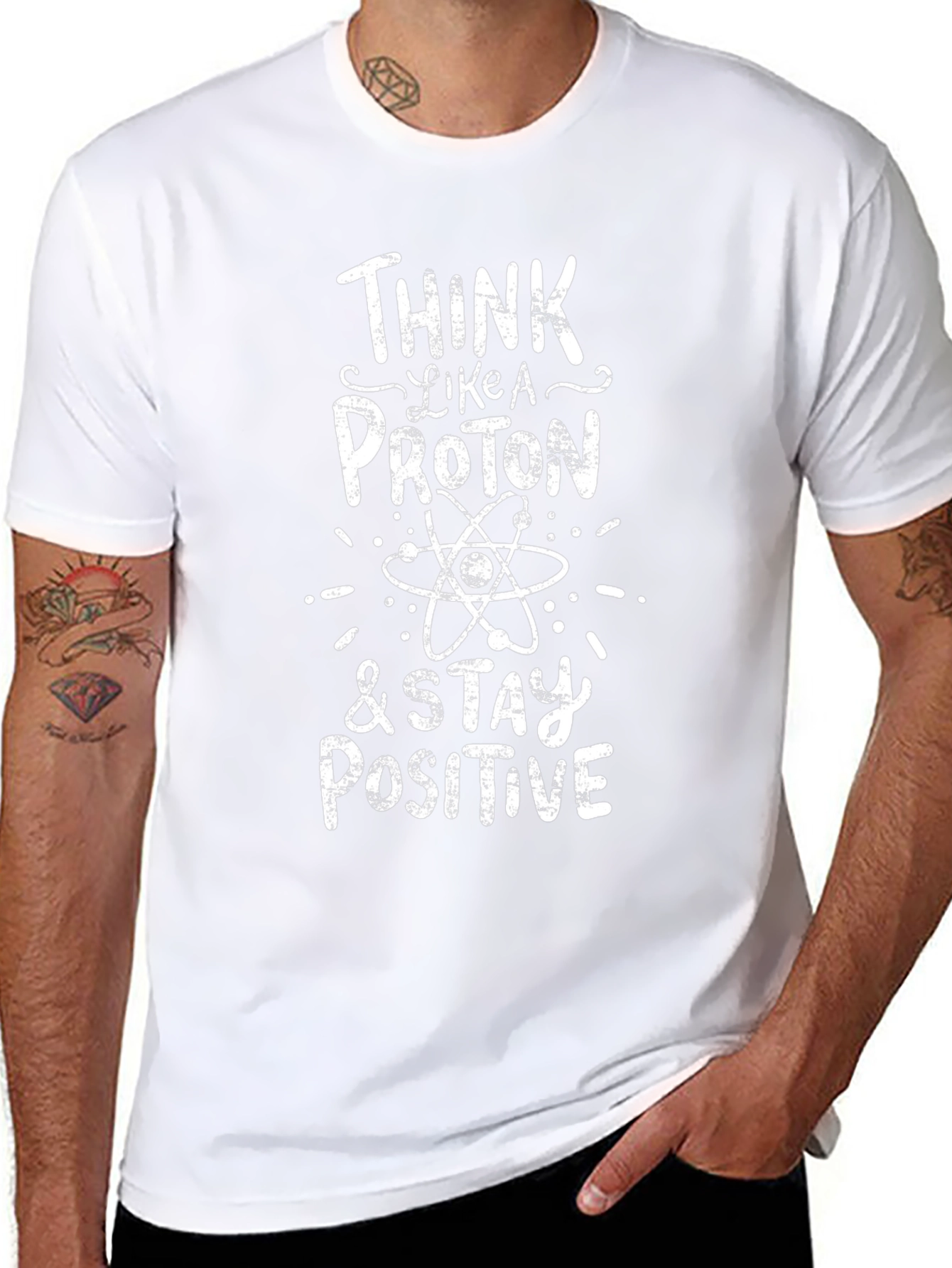 Camiseta Negra Algodón - Piensa como un Protón