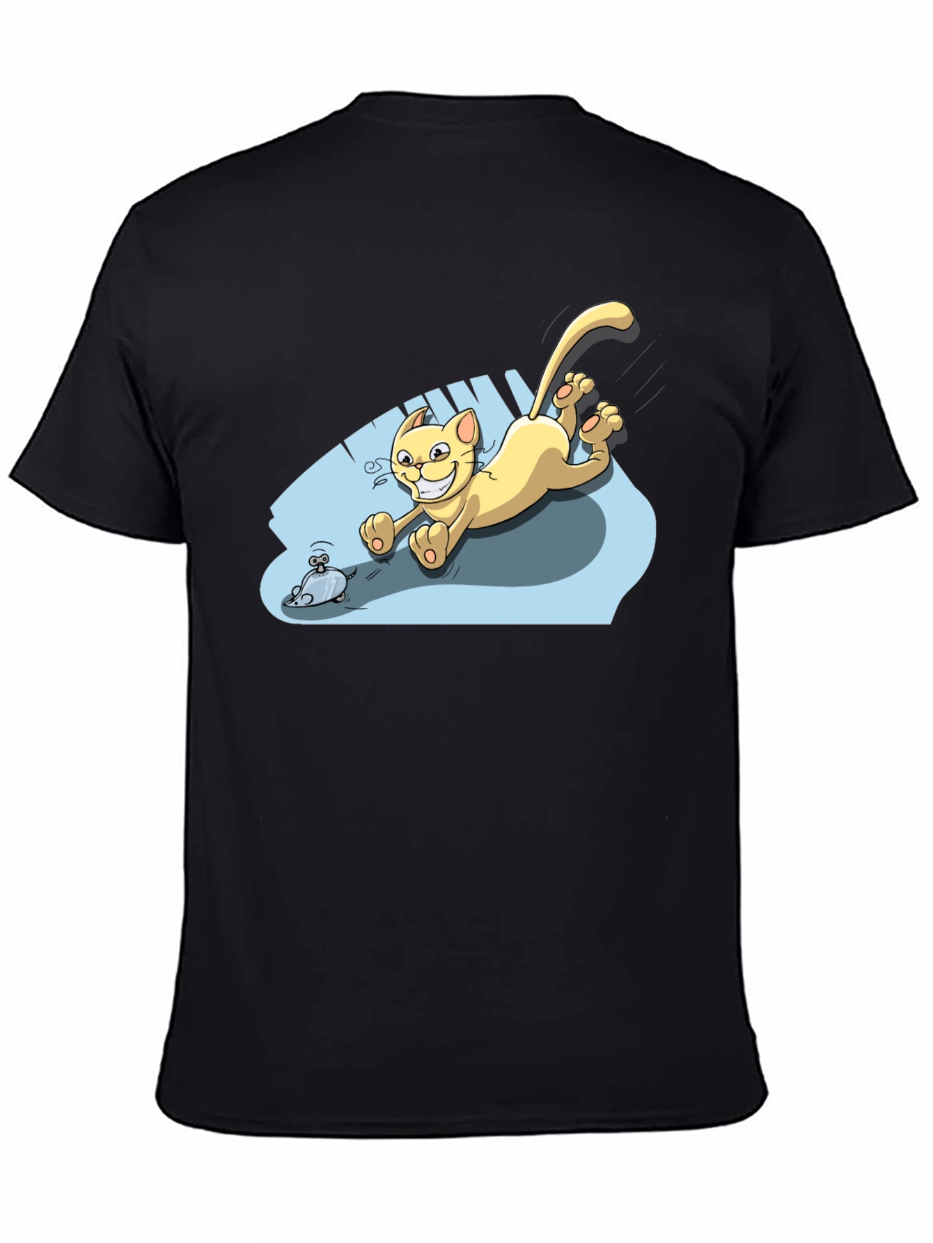 Camiseta Negra con Diseño de Gato Persiguiendo Ratón