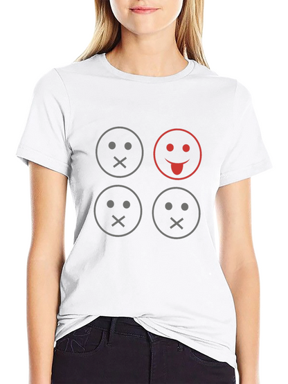 Camiseta Negra con Diseño de Emojis Silenciosos