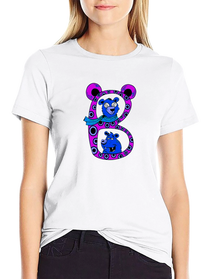 Camiseta Negra con Diseño de Oso Letra B