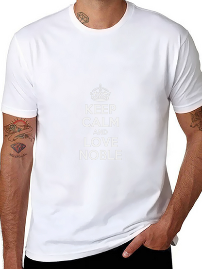 Camiseta Negra: Keep Calm and Love Noble