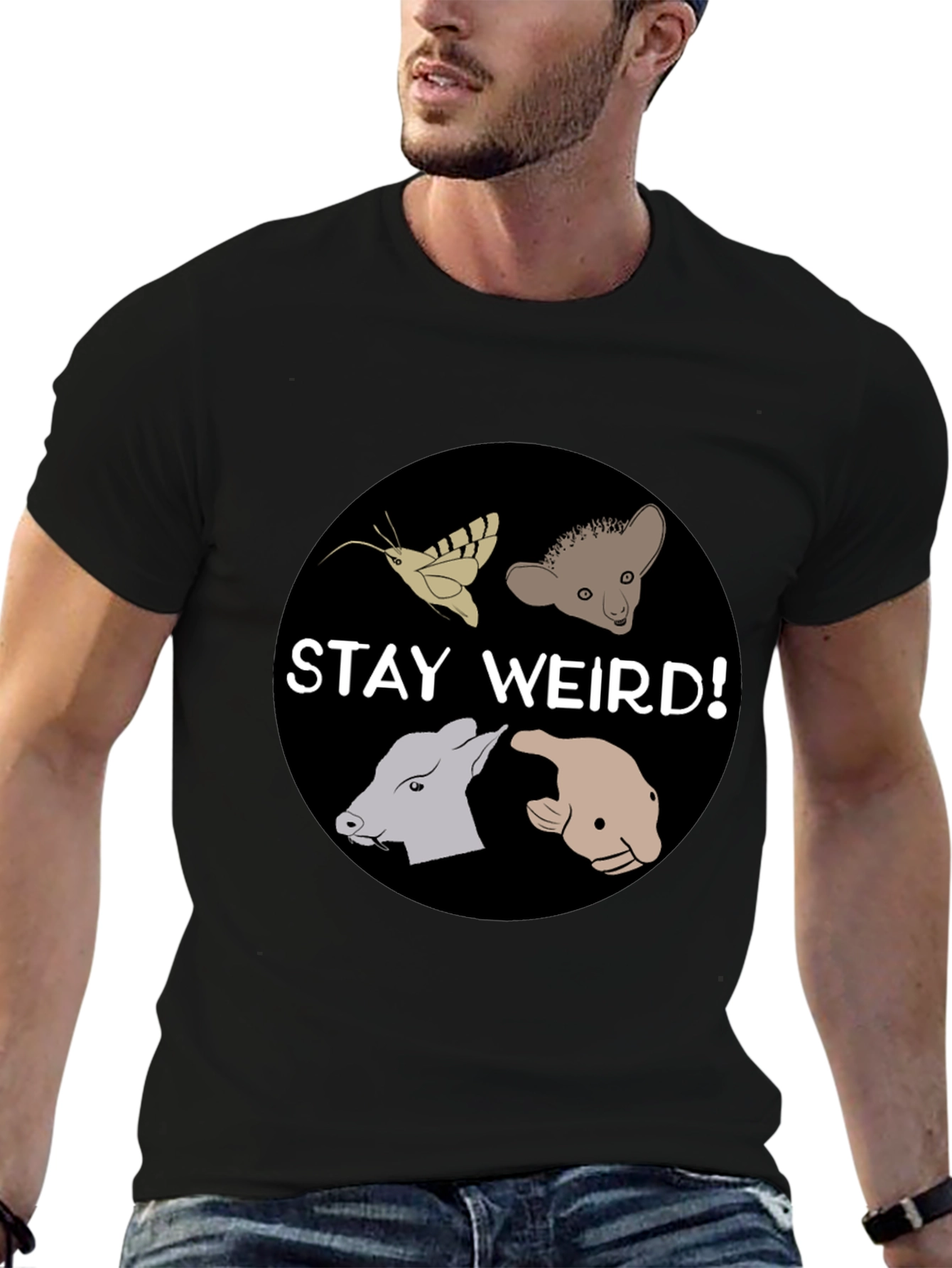 Camiseta Negra Stay Weird con Diseño Animal Divertido