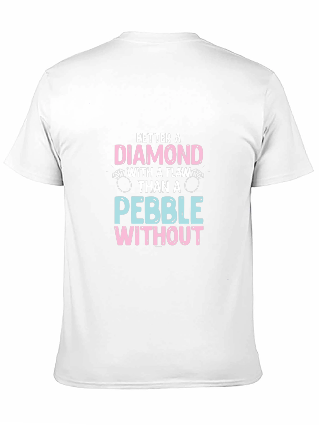Camiseta Negra con Diseño de Diamante y Anillos