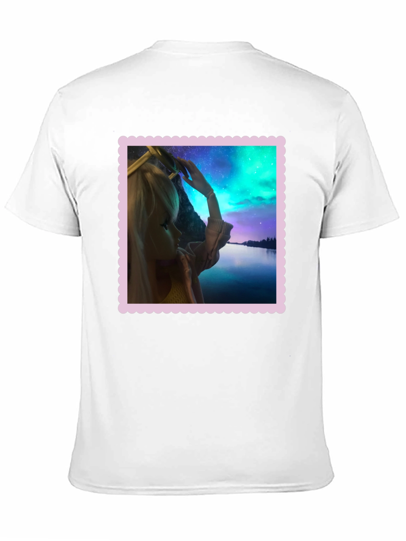 Camiseta Negra Estampada: Fantasía Nórdica