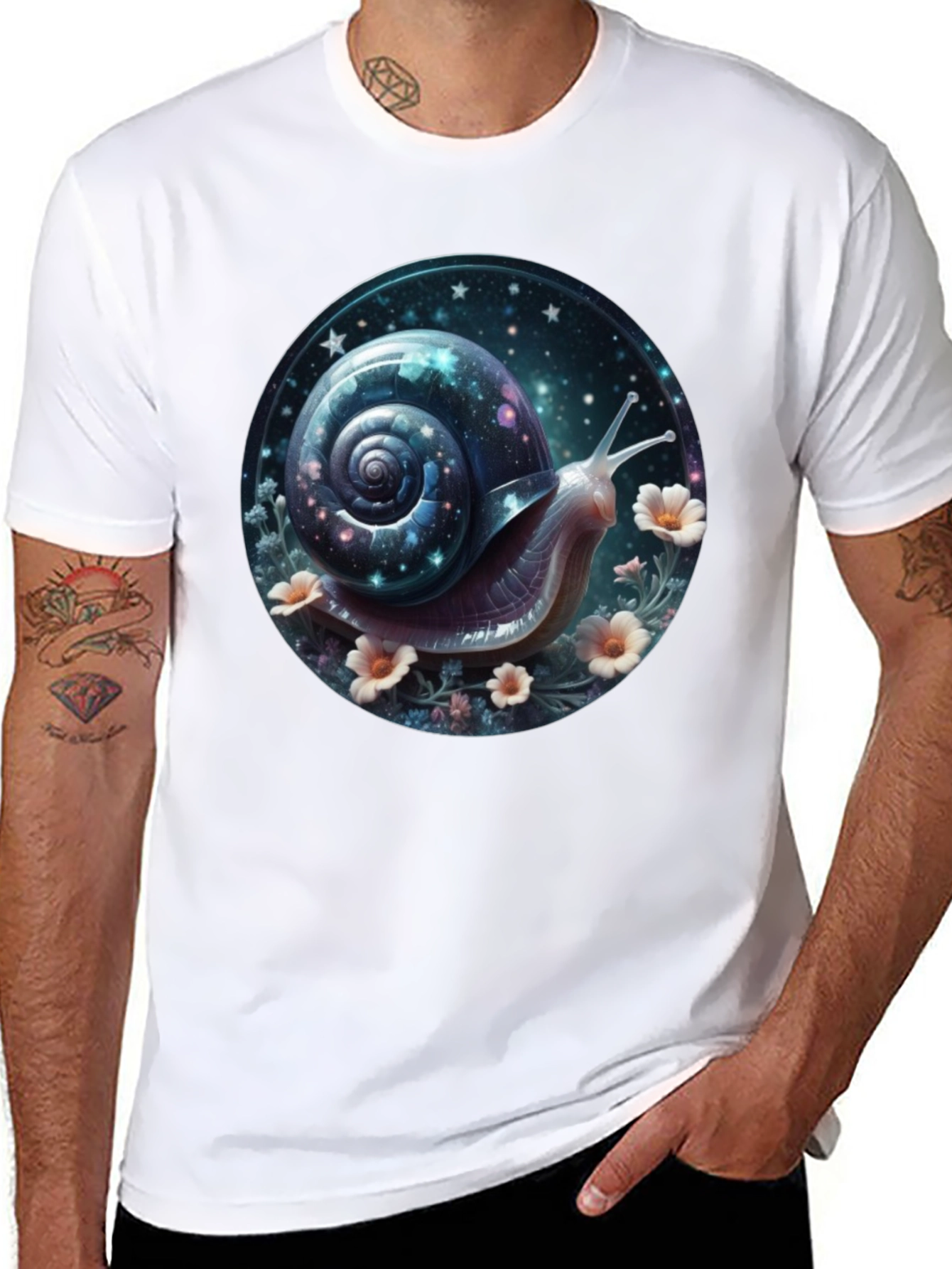 Camiseta Negra con Diseño de Caracol Cósmico