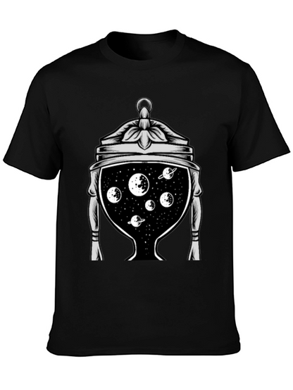 Camiseta Negra con Diseño Espacial en Copa Antigua