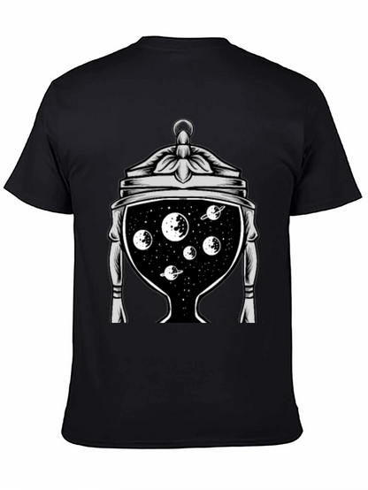Camiseta Negra con Diseño Espacial en Copa Antigua