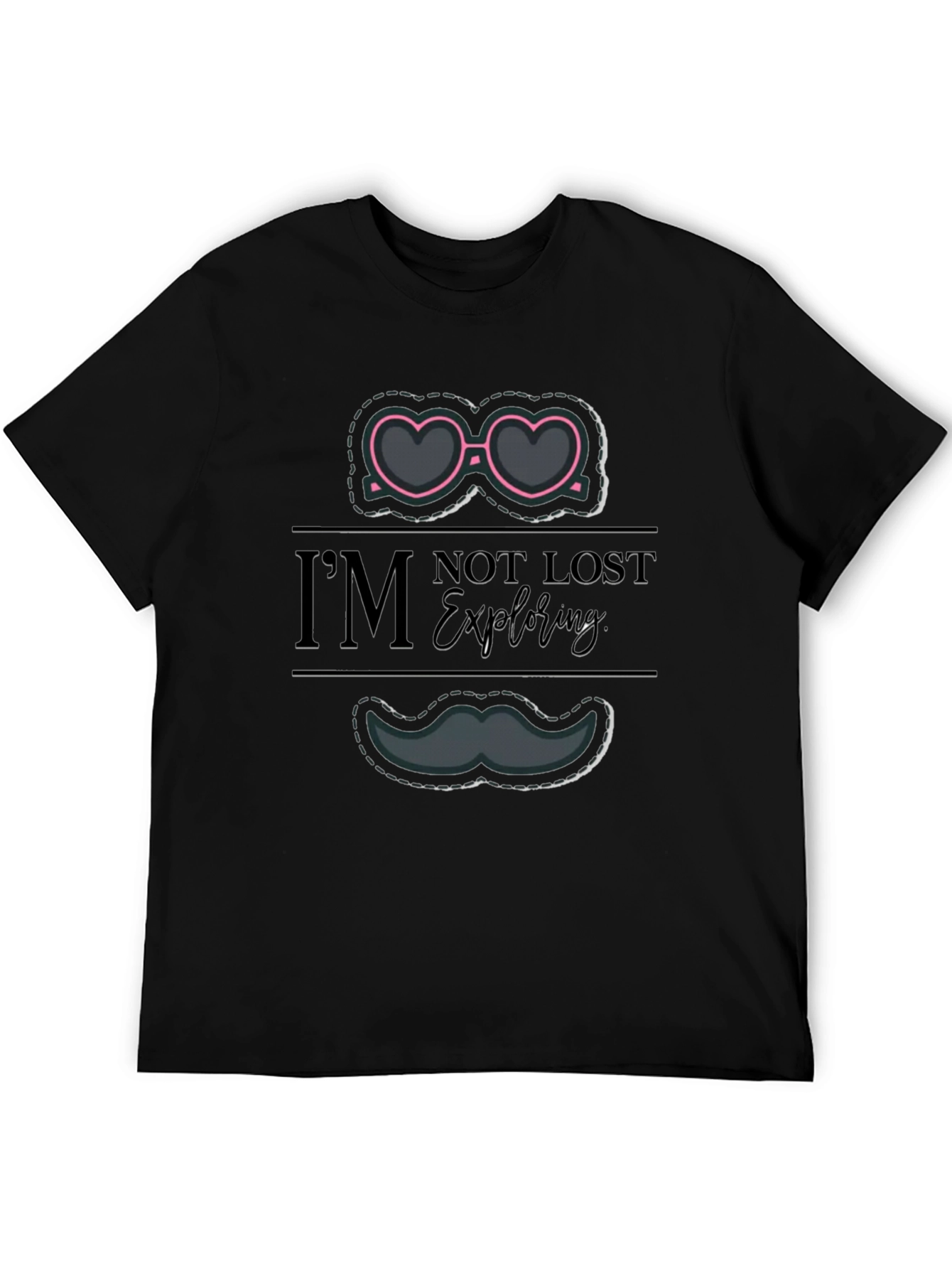 Camiseta Negra Gráfica Im Not Lost Exploring
