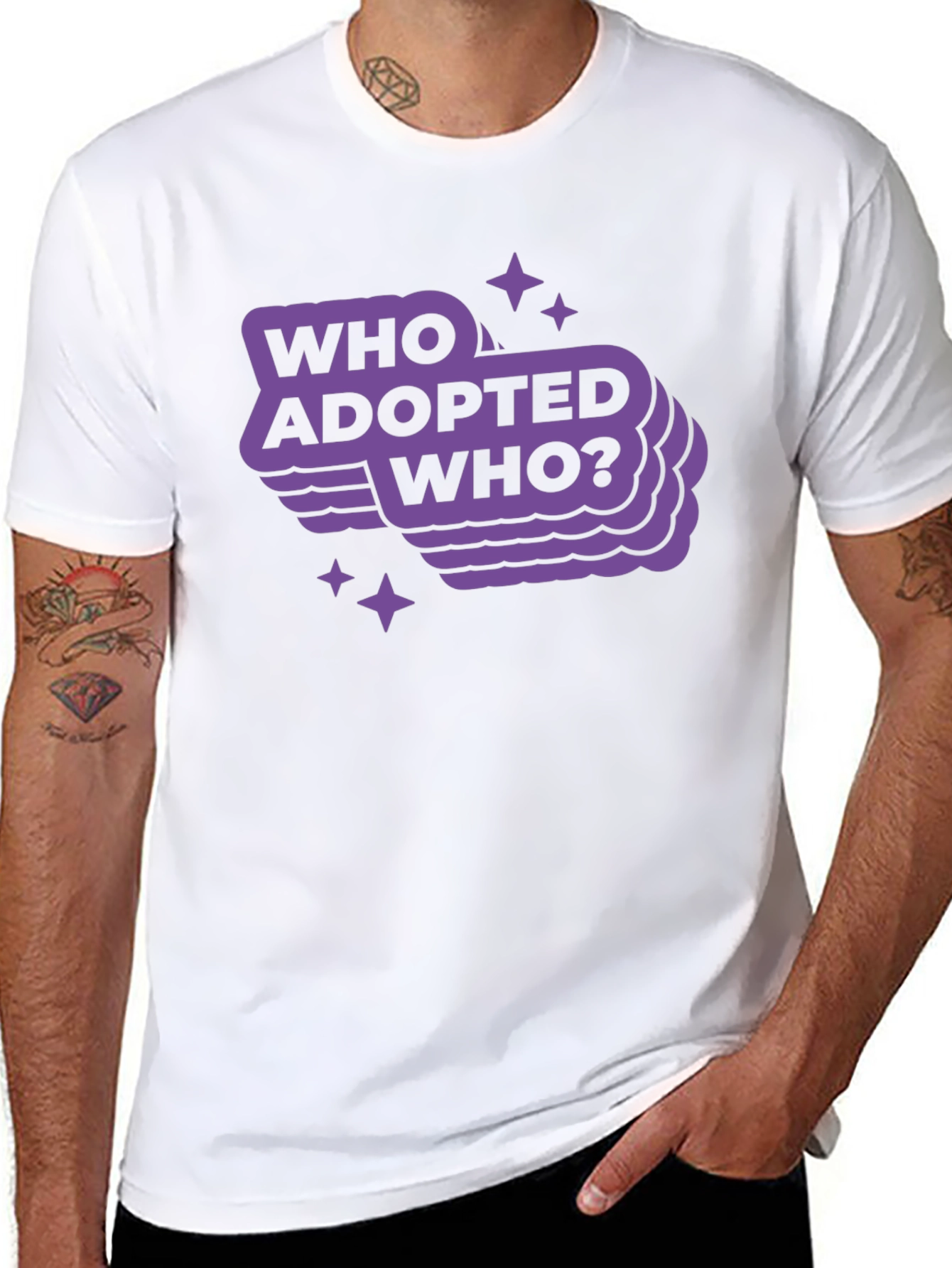 Camiseta Negra con Diseño Who Adopted Who?