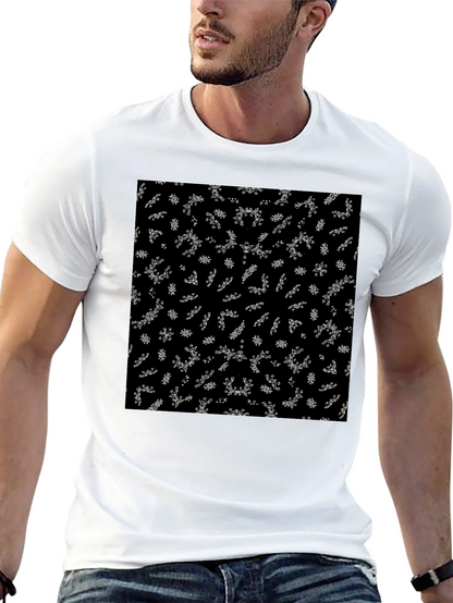 Camiseta Negra Estampado Abstracto Floral