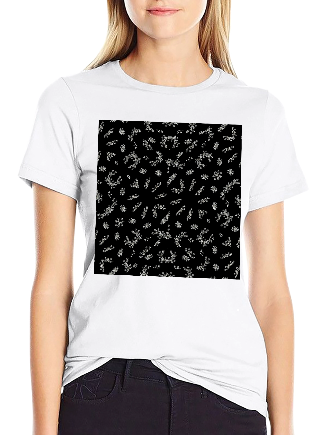 Camiseta Negra Estampado Abstracto Floral
