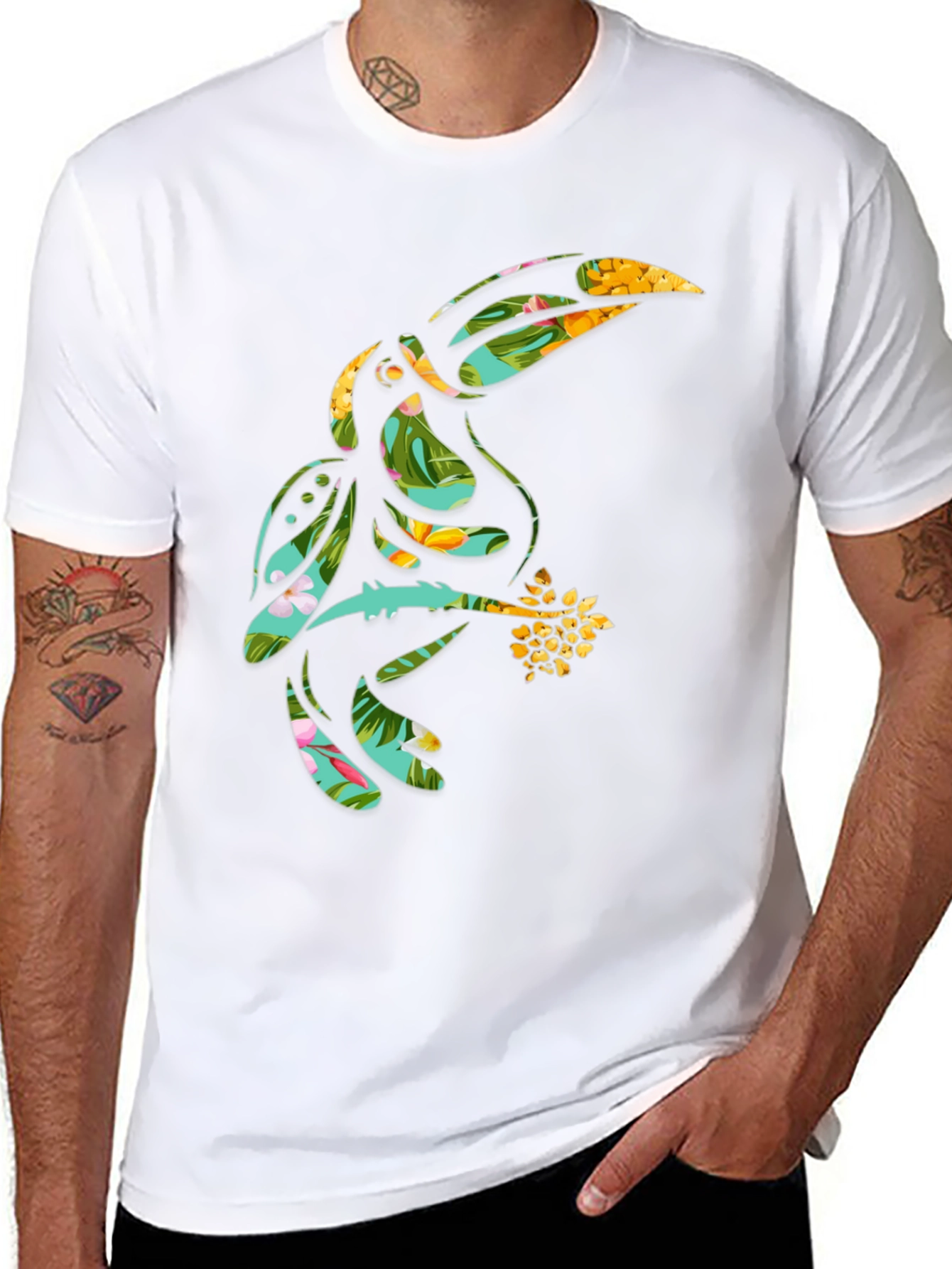 Camiseta Negra con Diseño de Tucán Tropical
