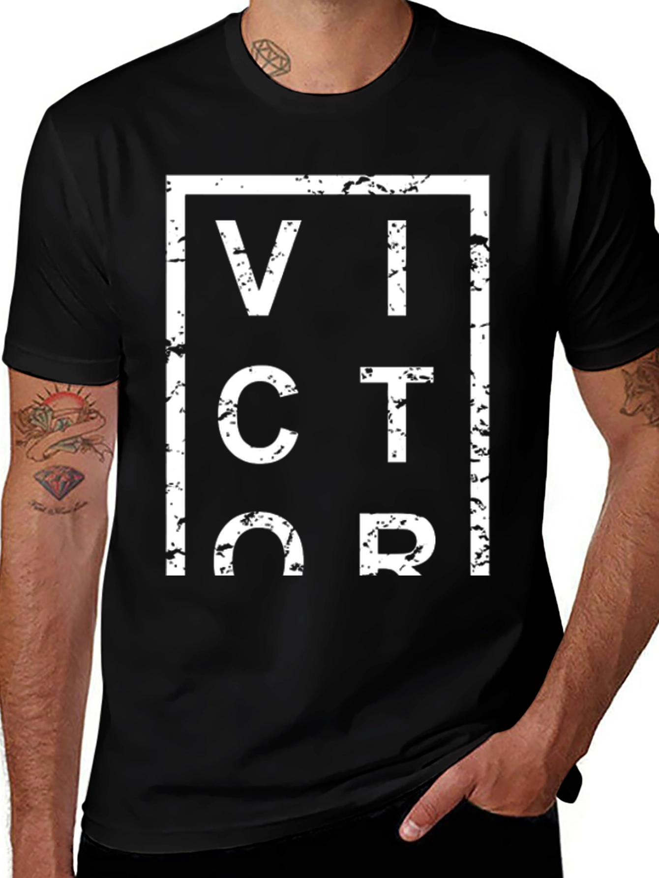 Camiseta Negra Victor Estilo Grunge para Hombre