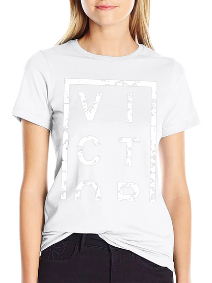 Camiseta Negra Victor Estilo Grunge para Hombre