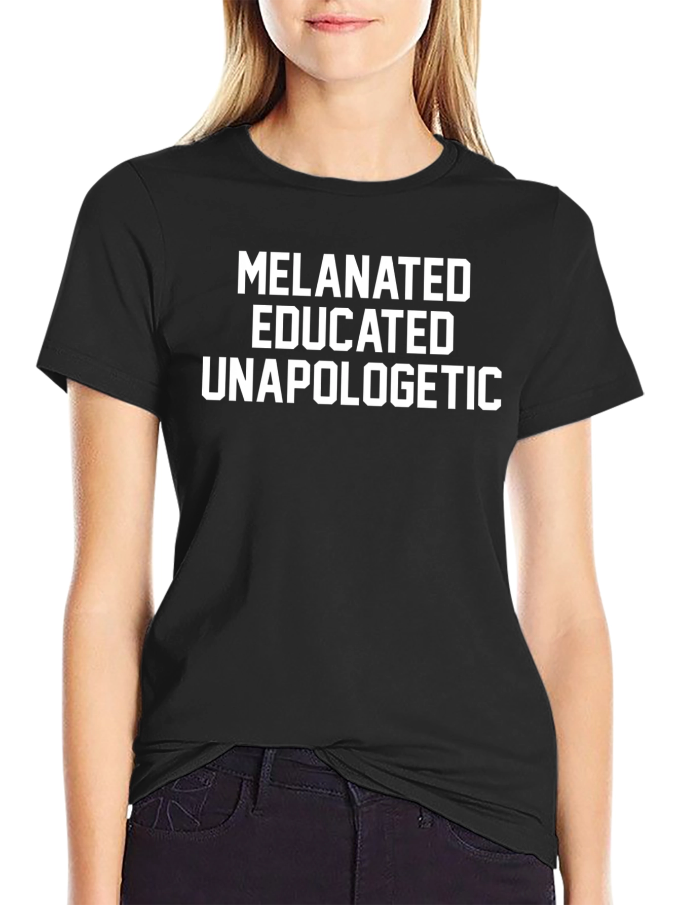 Camiseta Negra: Melanated Educated Unapologetic